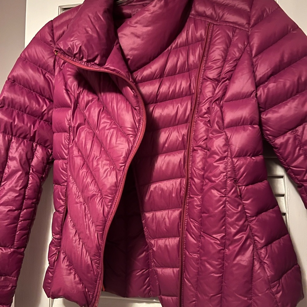 Express Women's Quilted Puffer Jacket - Fuchsia
